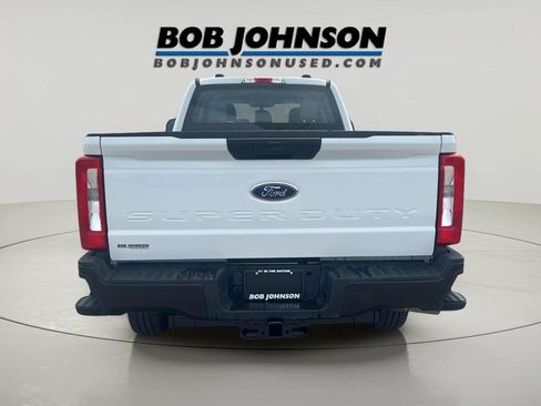 Used 2023 Ford F250 XL AWD/4WD image 4