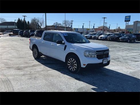 Used 2024 Ford Maverick Lariat image 2