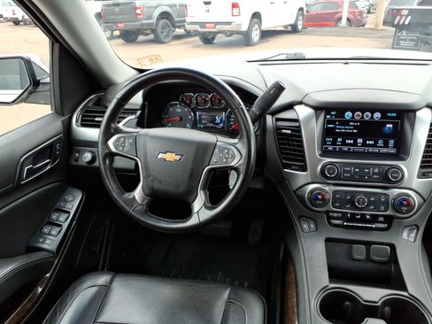 Used 2018 Chevrolet Suburban LT AWD/4WD image 14