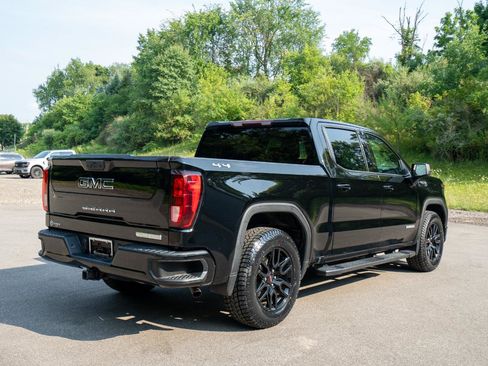 Used 2022 GMC Sierra 1500 Elevation AWD/4WD image 3