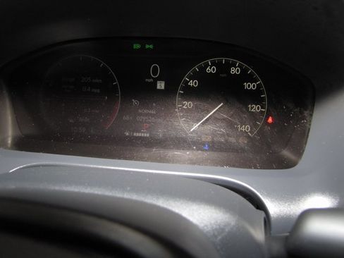 Certified 2025 Honda HR-V LX image 4