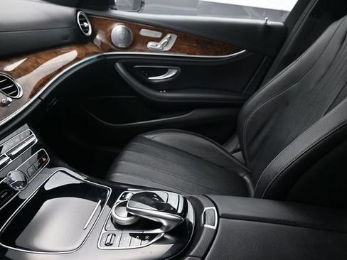 Used 2017 Mercedes-Benz E 300 4MATIC w/ Premium 1 Package image 13