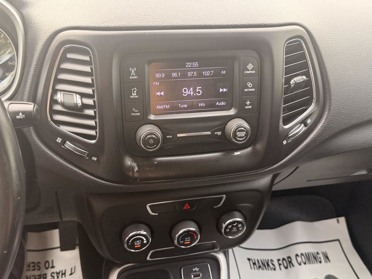 Used 2018 Jeep Compass Latitude AWD/4WD image 28