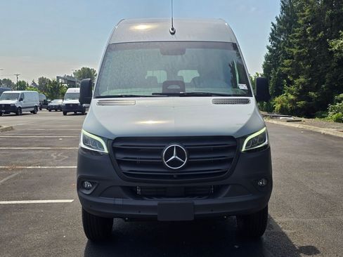 New 2026 Mercedes-Benz Sprinter 2500 image 8