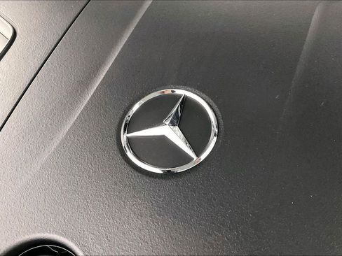 New 2026 Mercedes-Benz GLC 300 image 17
