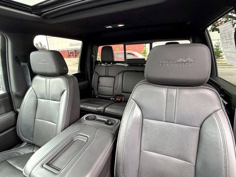 Used 2020 Chevrolet Silverado 2500 High Country w/ Z71 Off-Road Package AWD/4WD image 12