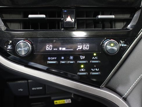 Used 2023 Toyota Camry XSE w/ Cold Weather Package image 15