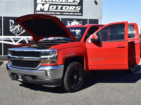 Used 2018 Chevrolet Silverado 1500 LT w/ LT Eassist Package image 27