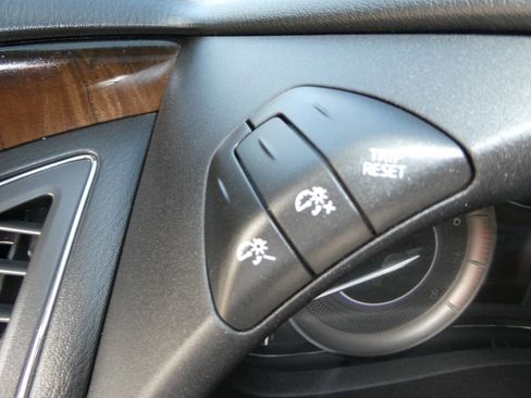 Used 2019 INFINITI QX80 Luxe w/ 22" Wheel Package image 37