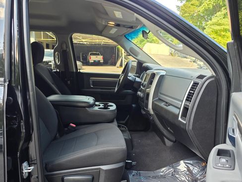 Used 2019 RAM 1500 Warlock AWD/4WD image 27