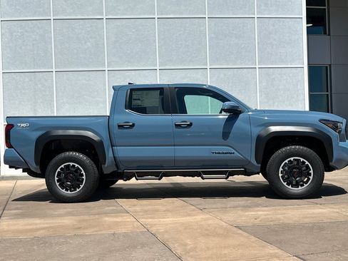 New 2026 Toyota Tacoma TRD Off-Road AWD/4WD image 3