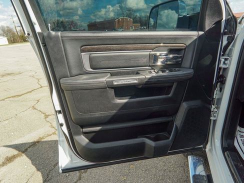 Used 2013 RAM 2500 Limited AWD/4WD image 18