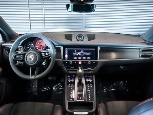 Used 2026 Porsche Macan GTS image 14