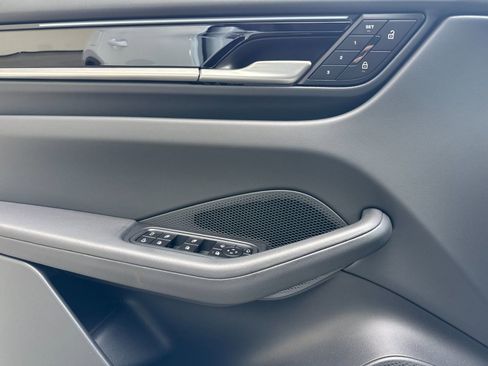 Certified 2026 Porsche Macan 4 Electric AWD/4WD image 12
