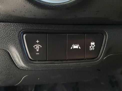 Used 2019 Kia Forte LXS FWD image 11