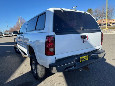 Used 2005 Chevrolet Silverado 2500 LS w/ Skid Plate Package AWD/4WD image 6