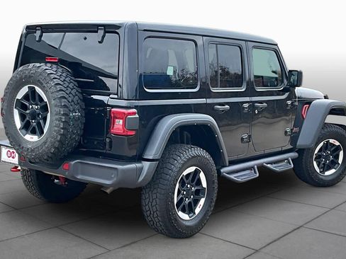 Used 2022 Jeep Wrangler Unlimited Rubicon w/ Cold Weather Group AWD/4WD image 23