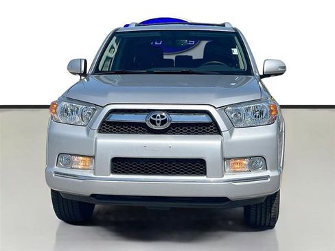 Used 2012 Toyota 4Runner SR5 w/ Premium Pkg w/3rd Row Seat AWD/4WD image 2