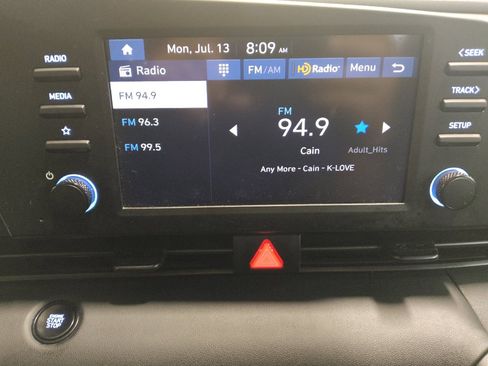 Used 2025 Hyundai Elantra Sport FWD image 25