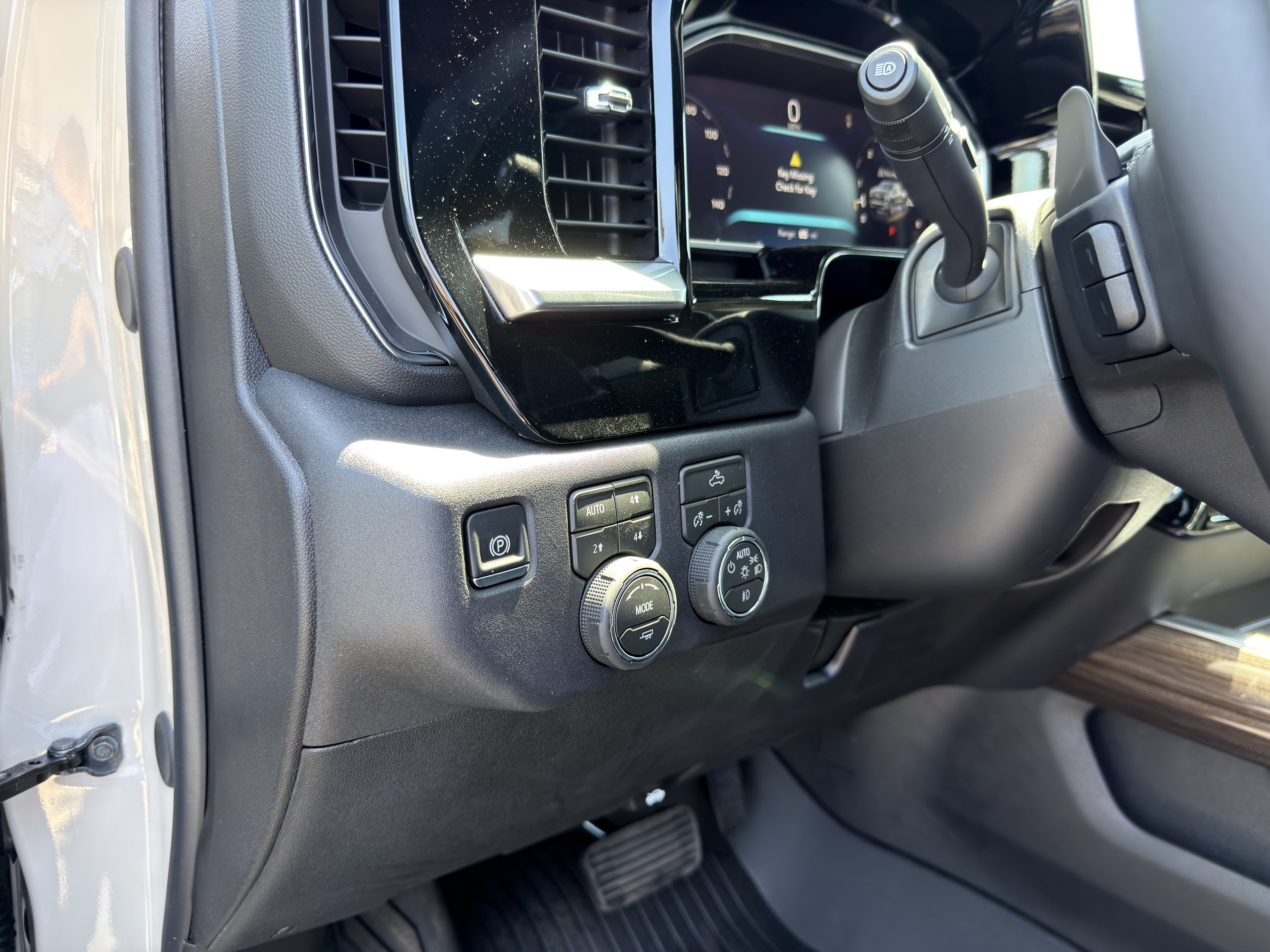 New 2026 Chevrolet Silverado 1500 RST w/ Convenience Package II AWD/4WD image 32