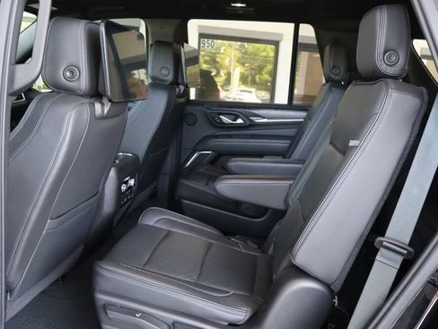 Used 2021 GMC Yukon Denali w/ Denali Premium Package AWD/4WD image 41