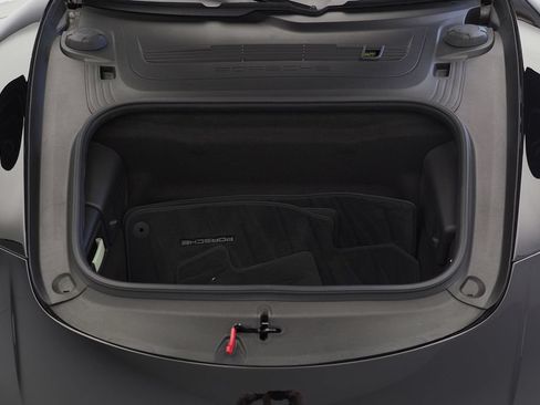 Certified 2019 Porsche 911 Targa 4S AWD/4WD image 24