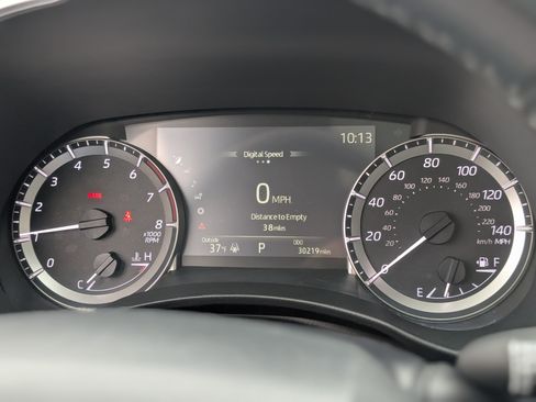 Used 2023 Toyota Highlander XLE image 17