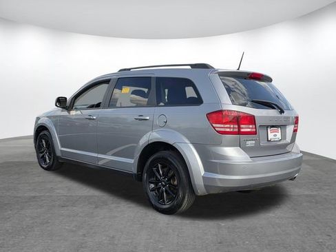 Used 2020 Dodge Journey SE w/ Blacktop Package FWD image 6