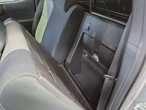 Used 2021 Toyota Tacoma TRD Off-Road w/ Technology Package image 29