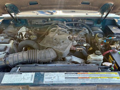 Used 2001 Ford Explorer Sport AWD/4WD image 19