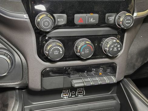 New 2026 RAM 1500 Express AWD/4WD image 28