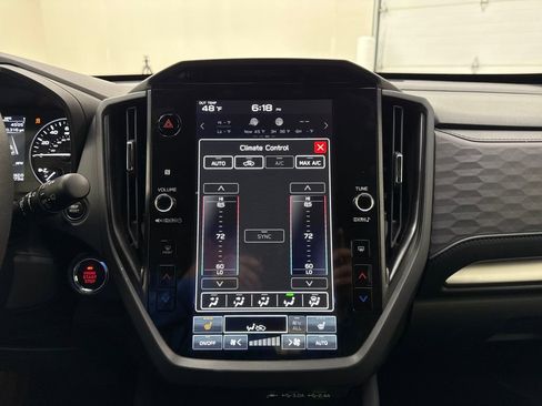 Used 2025 Subaru Forester Premium image 19