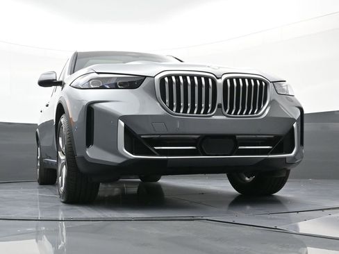 Used 2024 BMW X5 xDrive40i w/ Premium Package image 23