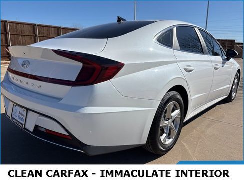 Used 2022 Hyundai Sonata SE w/ Preferred Accessory Package image 3
