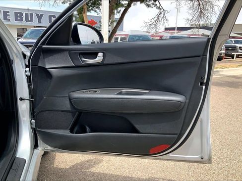 Used 2020 Kia Optima LX FWD image 23