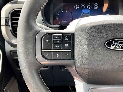 Used 2025 Ford F150 Lariat AWD/4WD image 22