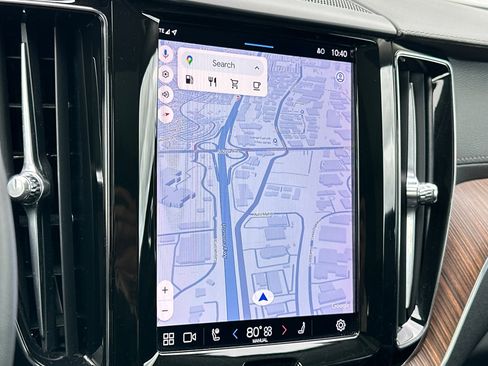 Used 2023 Volvo XC60 B5 Ultimate w/ Climate Package image 22