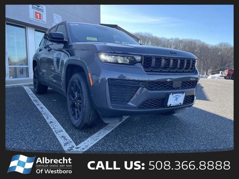 New 2026 Jeep Grand Cherokee Altitude AWD/4WD image 7