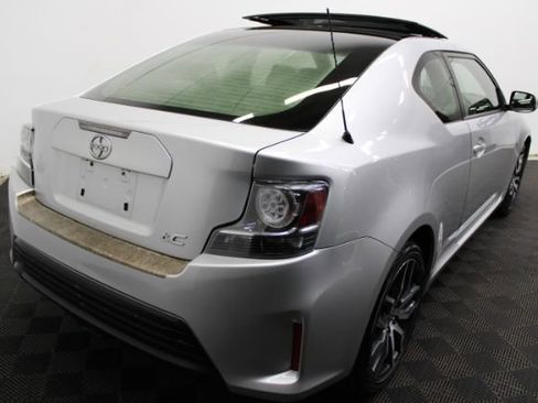 Used 2014 Scion tC image 5