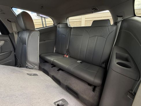 Used 2017 Chevrolet Traverse LS image 23