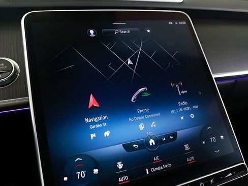 Used 2022 Mercedes-Benz S 500 4MATIC w/ AMG Line Package image 45