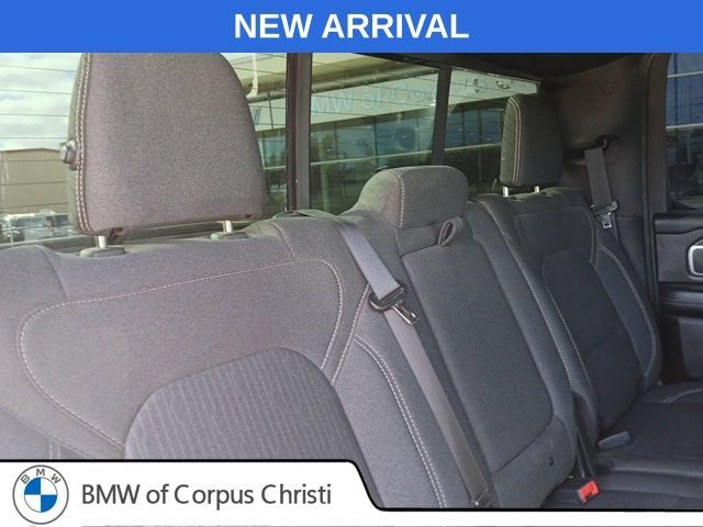 Used 2019 RAM 1500 Big Horn AWD/4WD image 10