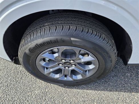 New 2026 Ford Maverick XLT image 10