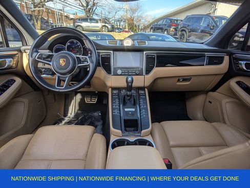 Used 2018 Porsche Macan image 17