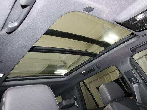 Used 2021 Chevrolet Tahoe Z71 image 37