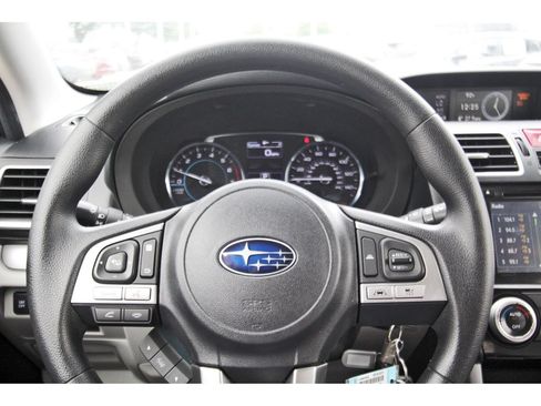 Used 2017 Subaru Forester 2.5i Premium AWD/4WD image 13