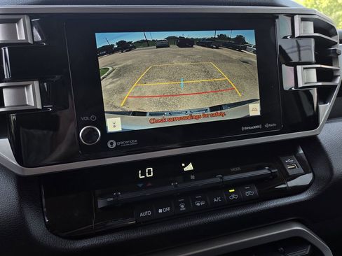 Used 2022 Toyota Tundra SR5 RWD image 12