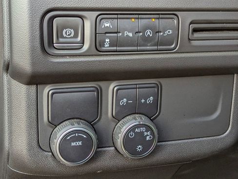 Used 2022 Chevrolet Tahoe RST w/ Sport Performance Package image 24