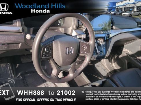 Used 2023 Honda Odyssey Sport image 9