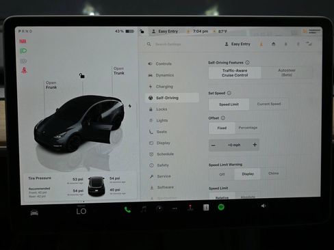 Used 2023 Tesla Model Y Performance image 24